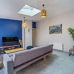 بيت للعطل Maisons Calmes Avec Terrasses Et Garages Centre-ville B Et C *