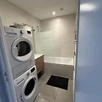 Maisons Calmes Avec Terrasses Et Garages Centre-ville B Et C *