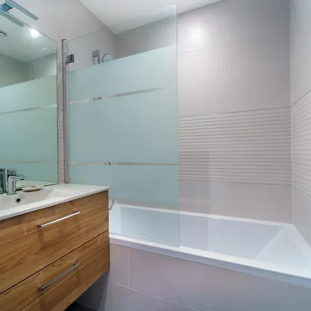 Hébergement de vacances Maisons Calmes Avec Terrasses Et Garages Centre-ville B Et C Dijon