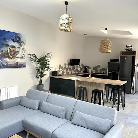 بيت للعطل Maisons Calmes Avec Terrasses Et Garages Centre-ville B Et C *